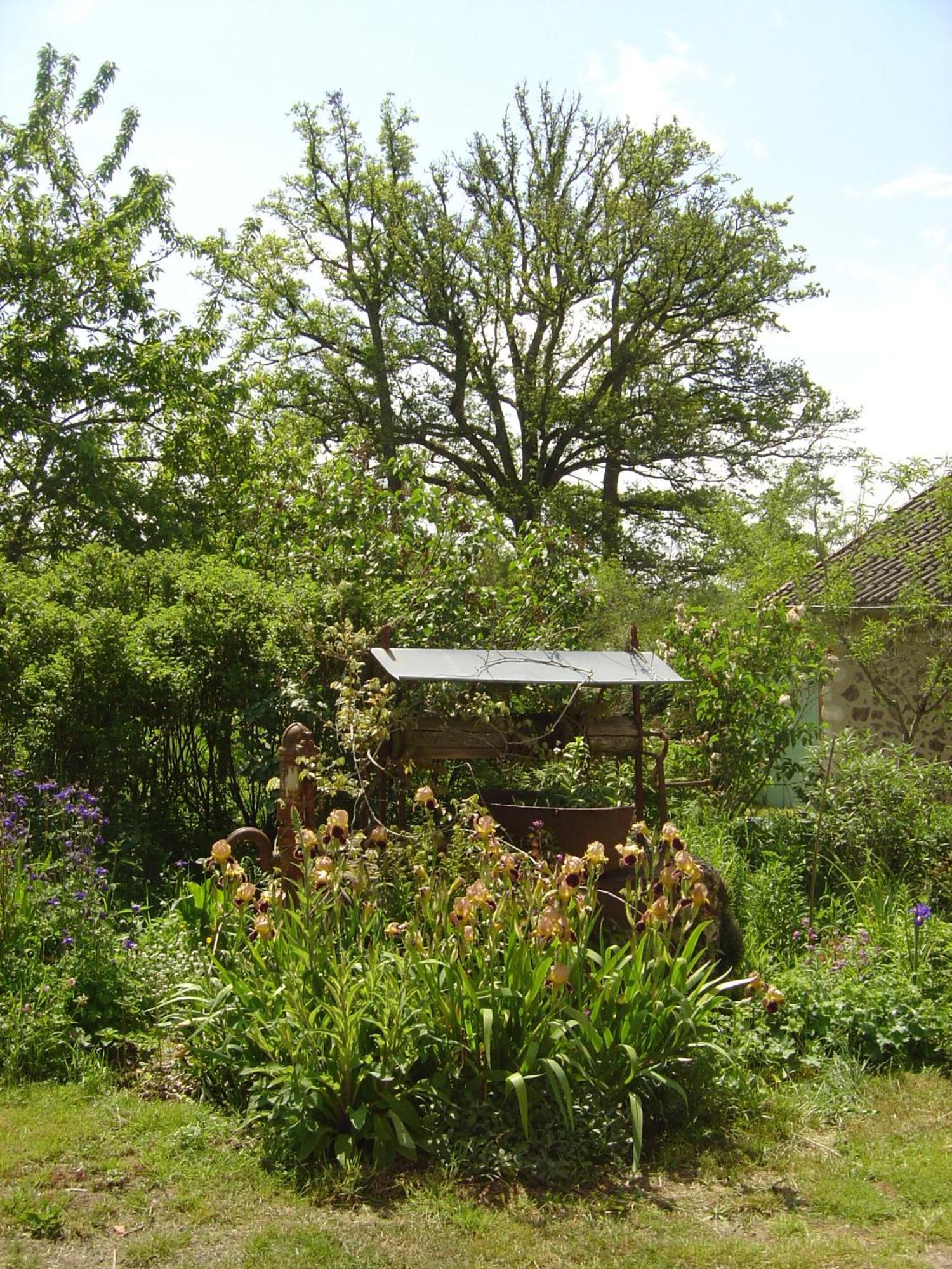 Bed and Breakfast Les Trois Chenes Videix Exterior foto